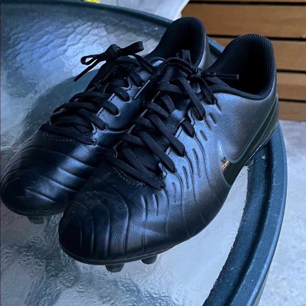Nike Black Men's Athletic Cleats